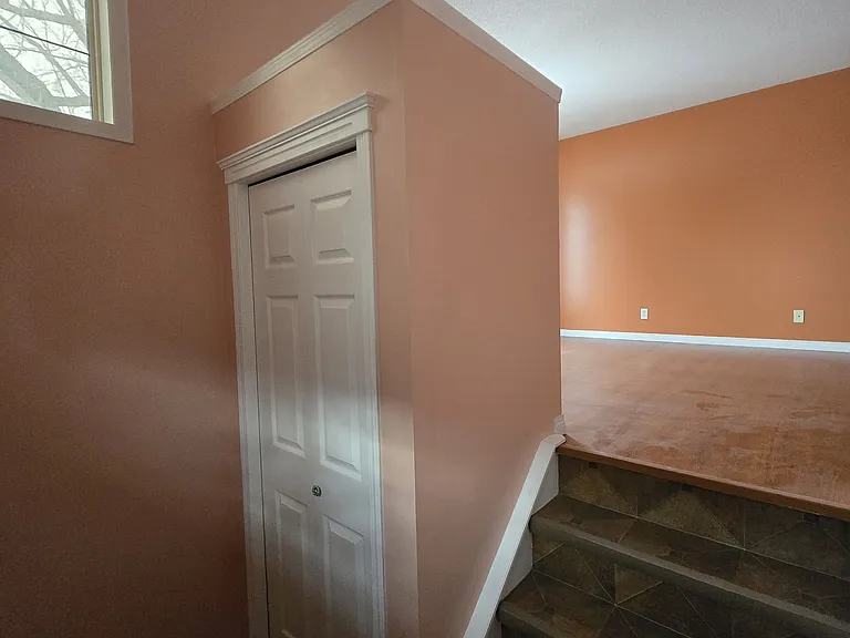 636 1st St W — Photo 21