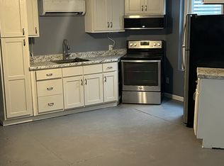 417 E Cook St #F, Springfield, IL 62703