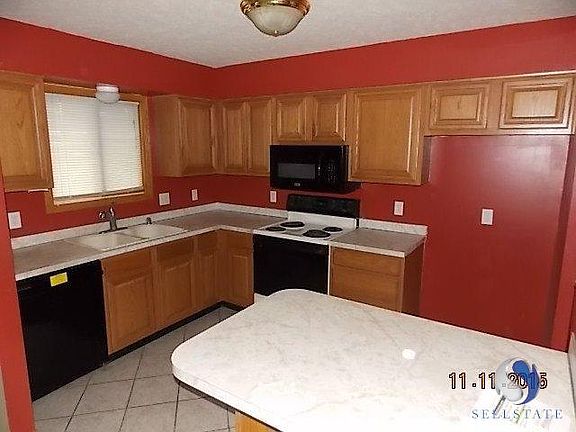 4th image of 5201 W Songbird Cir