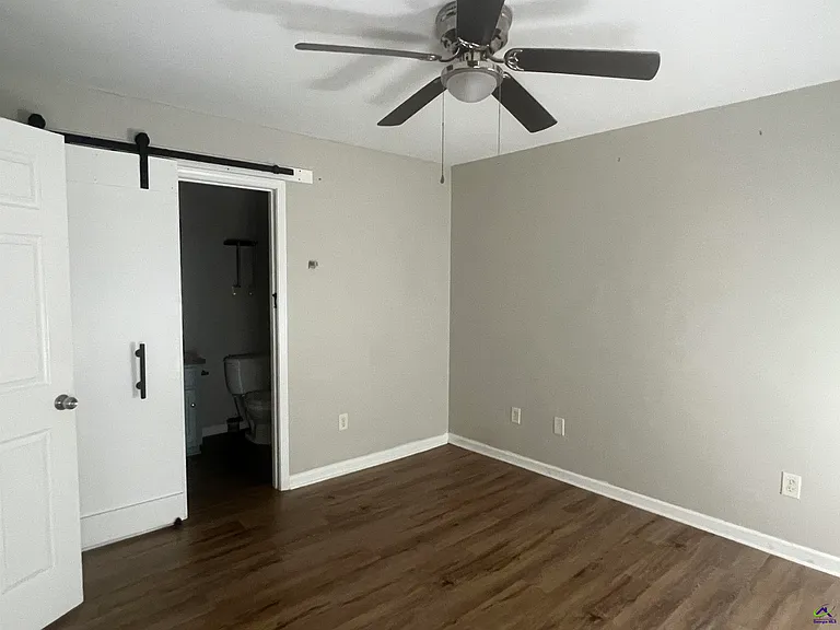 230 Katelyn Cir — Photo 11