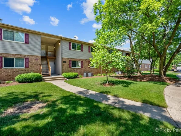 295 Woodridge Cir Unit G, South Elgin, IL 60177