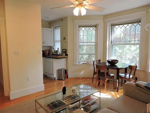 331 Harvard St #8 Photo 1