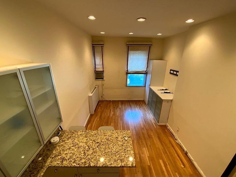1st image of 151 E 20th St #2L