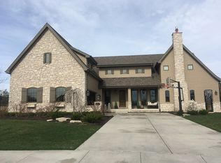 9710 Laurel Ct, Munster, IN 46321