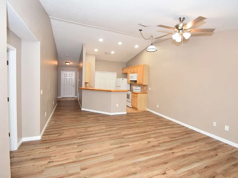 7 Ryarbor Dr #B — Photo 14