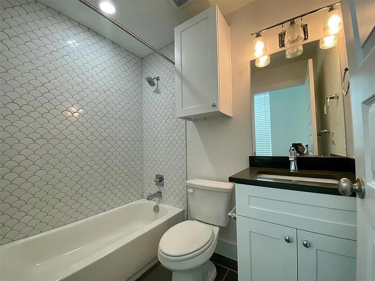 2500 Sweeney Ln #B — Photo 8