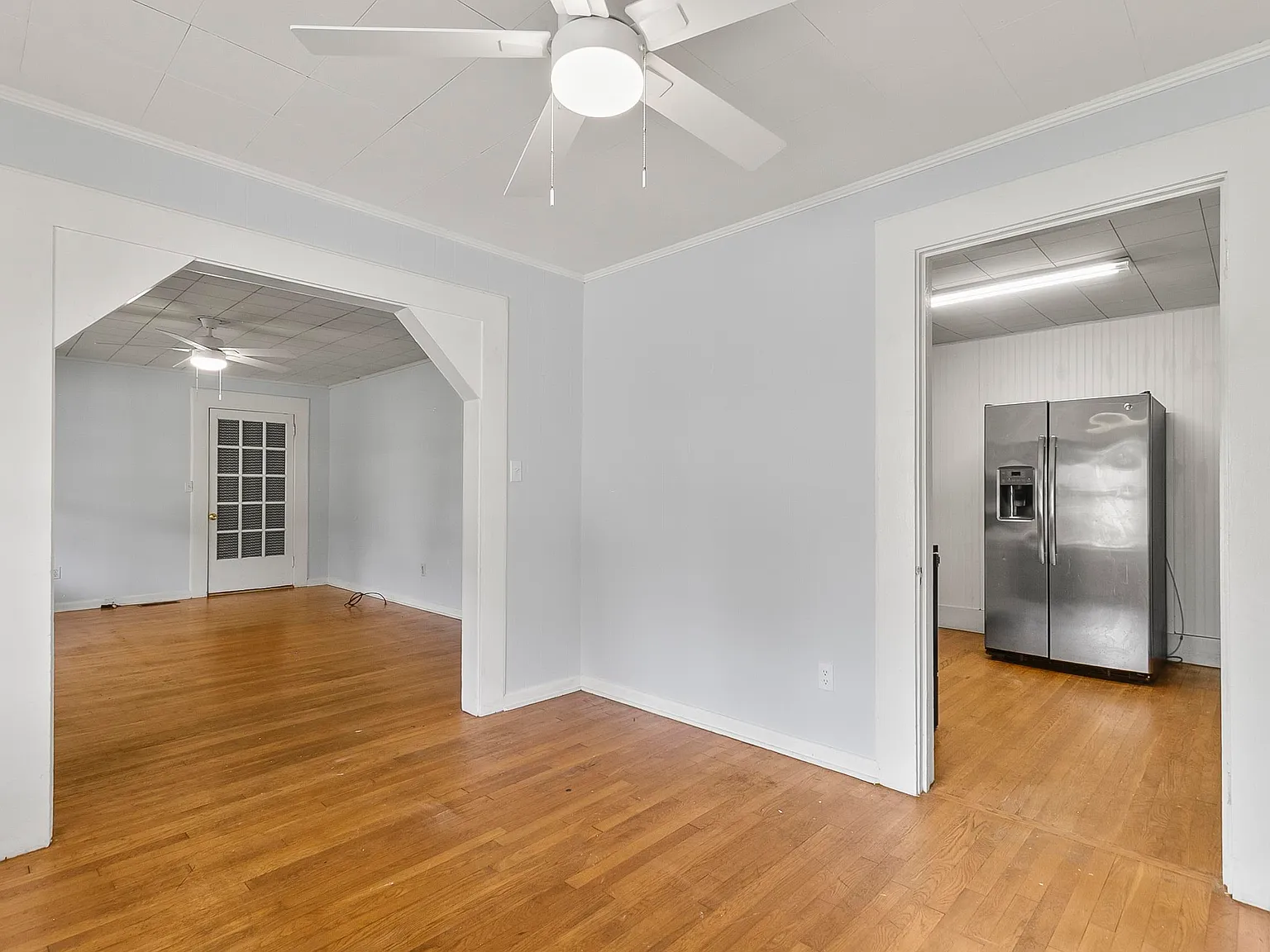 3 bed, 1.0 bath, $1,495 — Photo 3