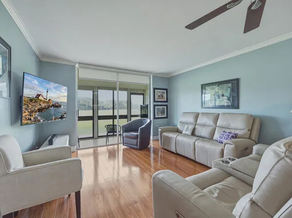 9411 N HOLLYBROOK LAKE Drive #108, Pembroke Pines, FL 33025