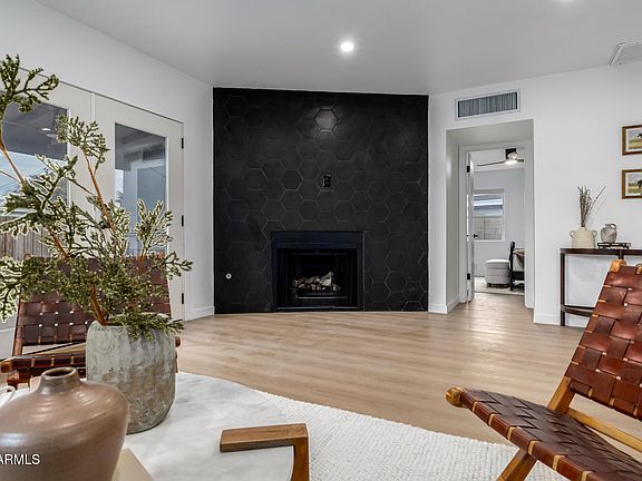 2nd image of 3321 N 17TH Drive