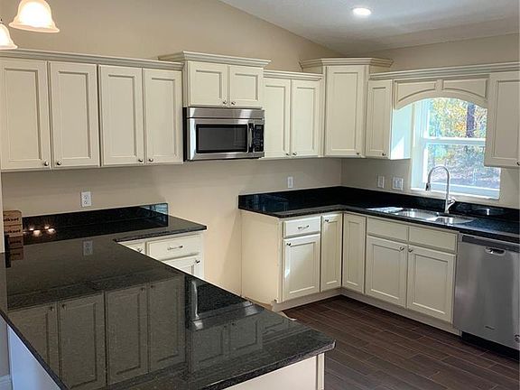 5th image of 556 W Heronsbill Ln