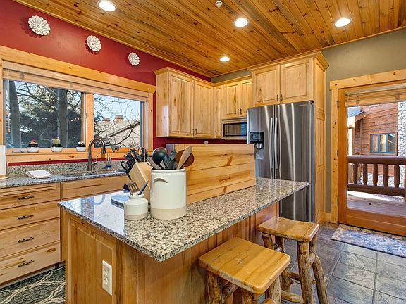 Updated kitchen with all appliances, flatware, utensils