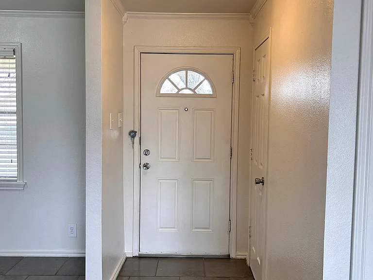 3622 Gray Dr — Photo 5