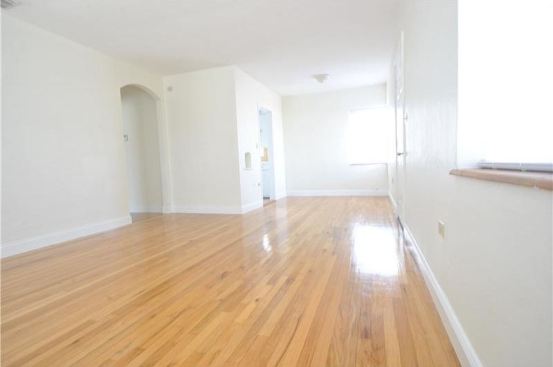 1st image of 1920 Biarritz Dr APT 3