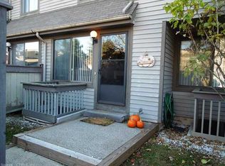 408 Thoreau St, Branford, CT 06405