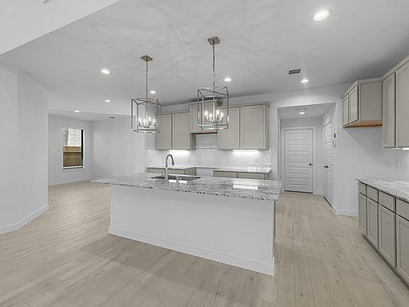 4th image of 21719 Cisco Point Ln