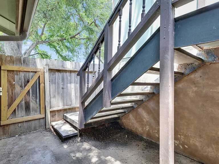 1714 Timber Ridge Dr — Photo 22