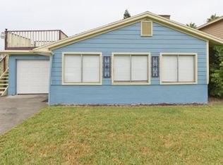 119 E Whiting St, South Padre Island, TX 78597