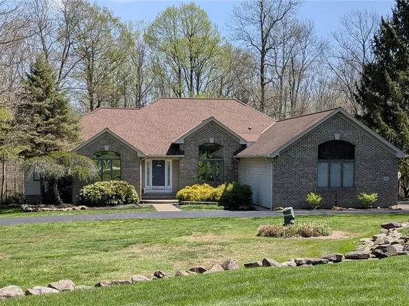 9855 Breckenridge Dr, Chardon, OH 44024