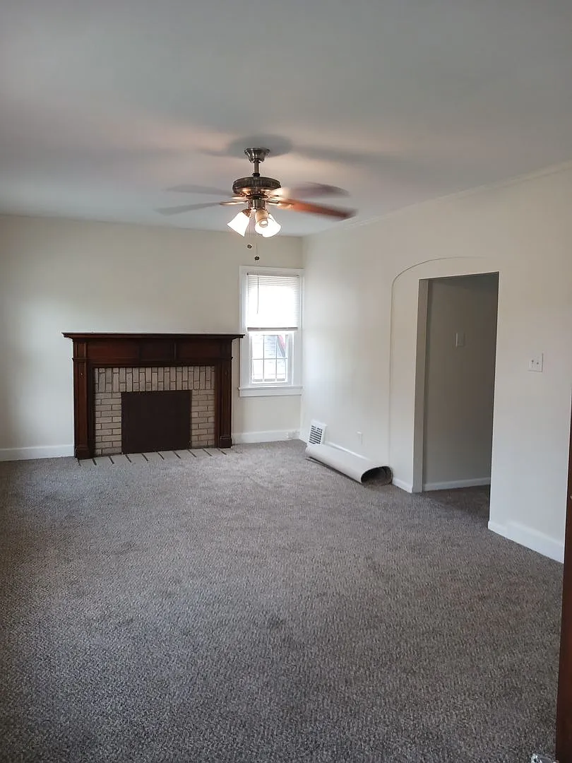 173 Upland Avenue — Photo 4