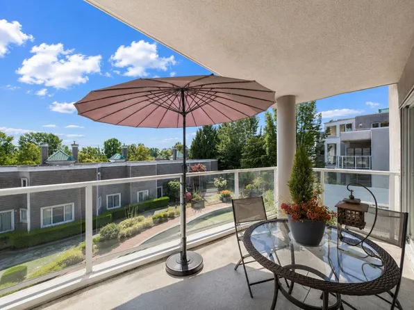 8450 Jellicoe St #312, Vancouver, BC V5S 4S9