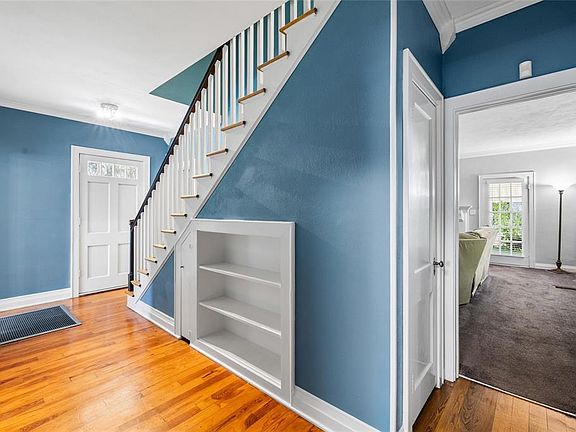 5th image of 755 W Pierce St