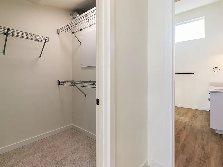 City Apartments — Photo 12