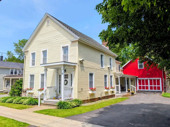 9 Union Street, Waterbury, VT 05676-1321