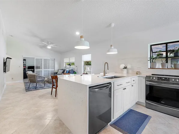 8230 Springtree Road, Boca Raton, FL 33496