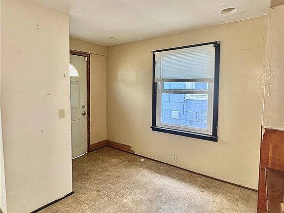 3rd image of 103 Mayer Ave