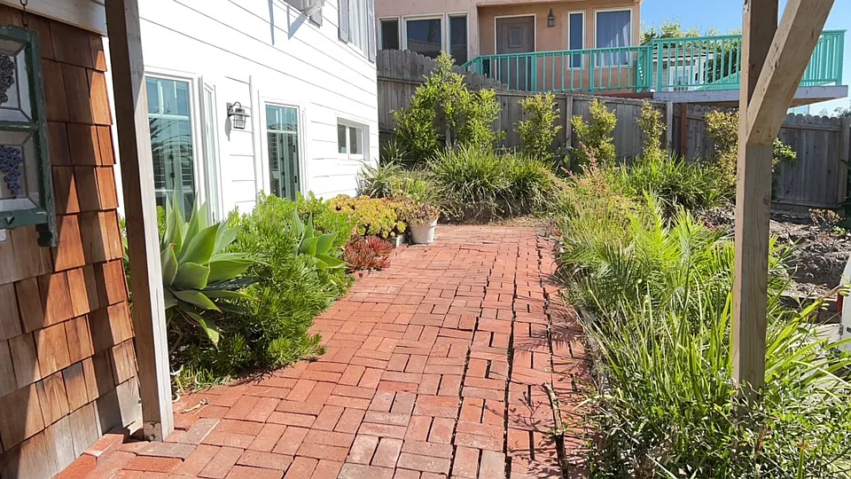 1 bed, 450 sqft, $2,295 — Photo 2