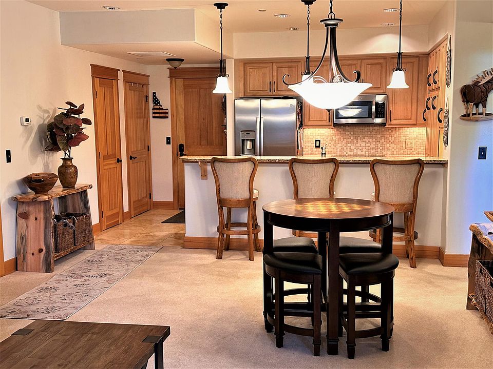 game/dining hightop table