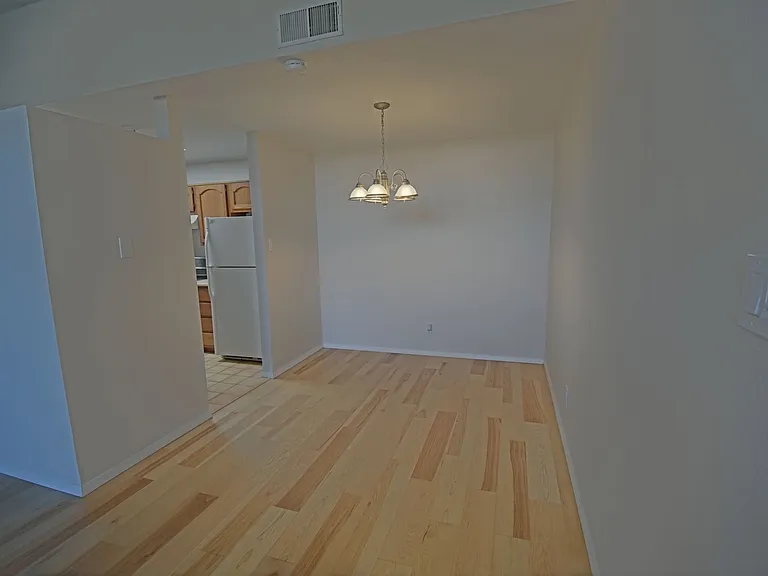 7220 Hollis St NE — Photo 7