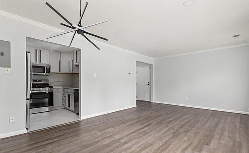 1701 Gainesville St SE #101 Photo 1