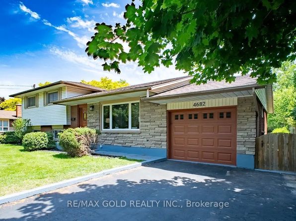 4682 Pinedale Dr, Niagara Falls, ON L2E 6M8