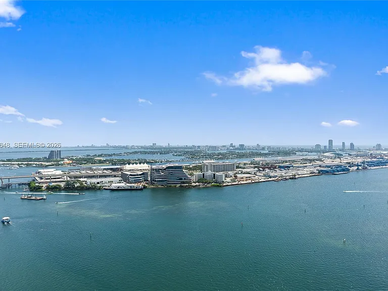 335 Biscayne Blvd #4112 — Photo 10