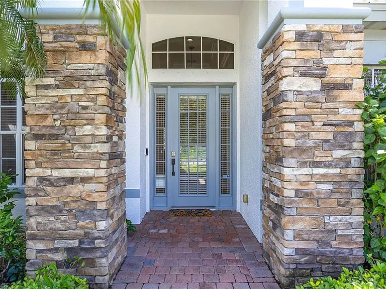 9024 Maverick Ct — Photo 4
