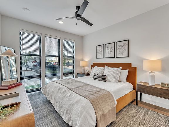 3rd image of 1001 Regional Airport Blvd #17