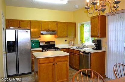 4th image of 7210 Stover Ct