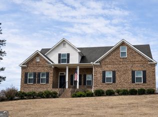 8967 Midlothian Ct, Winston, GA 30187