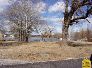 30751 N Lake Dr, Sedalia, MO 65301