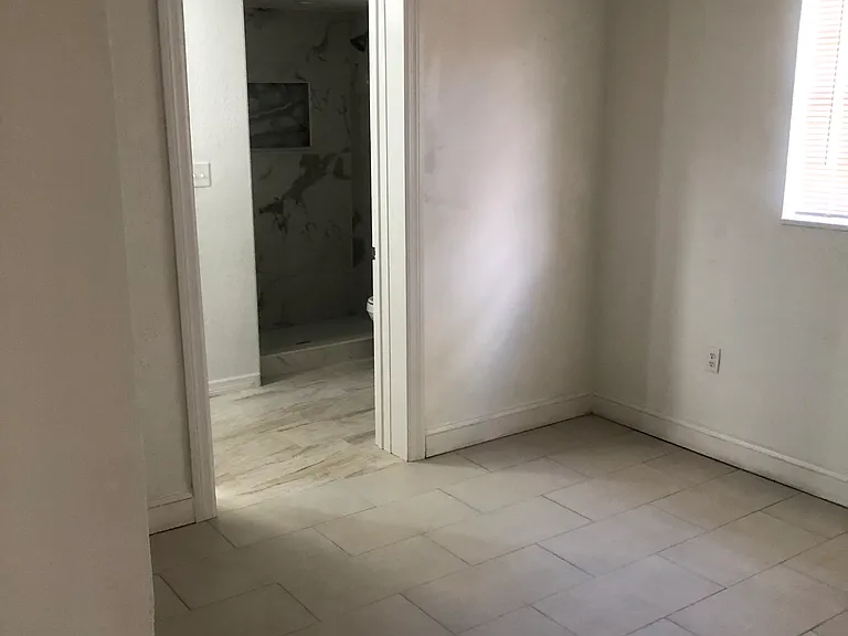 8586 94th Ave — Photo 5
