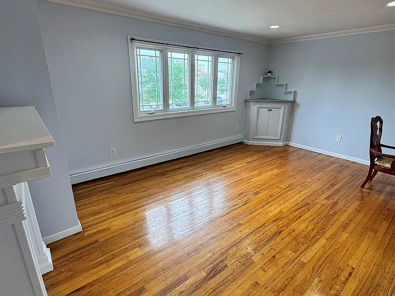 113 W Hudson St #2 — Photo 11