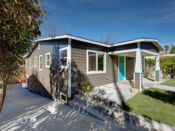 3rd image of 1309 N Benton Way