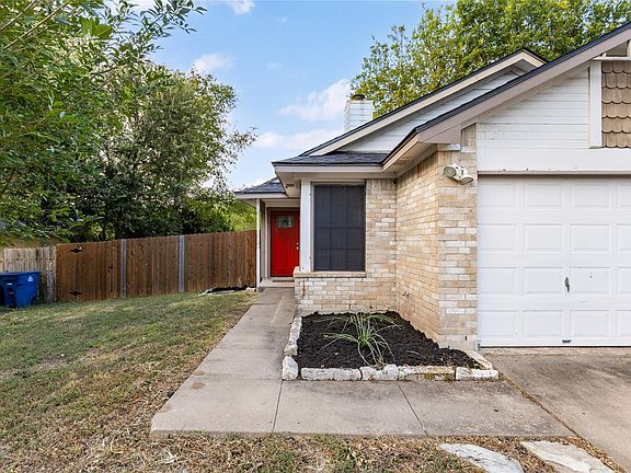 2nd image of 1803 Heatherglen Ln
