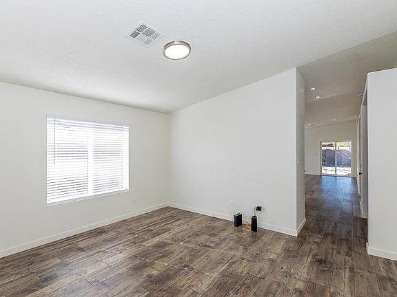 3rd image of 4086 S Cedar Ave