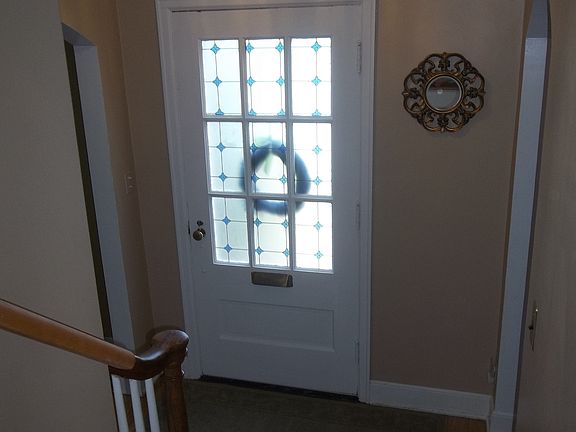 Entry f/ Stairs