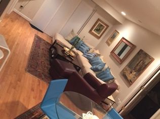 7425 Democracy Blvd APT 6, Bethesda, MD 20817