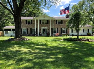 251 Hillary Ln, Penfield, NY 14526