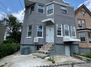 39 Maple Ave, Irvington, NJ 07111