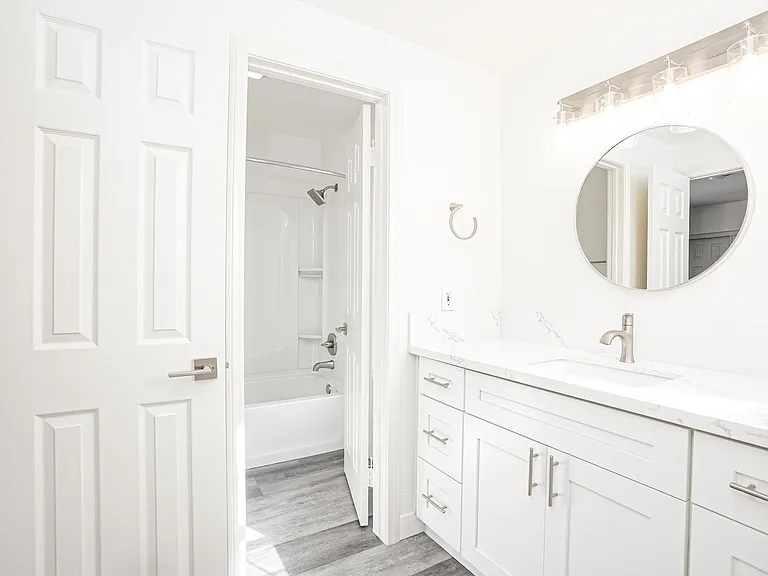 1568 Oliver Ave #C — Photo 26